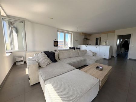 Appartement te huur in Kortrijk - Photo 2