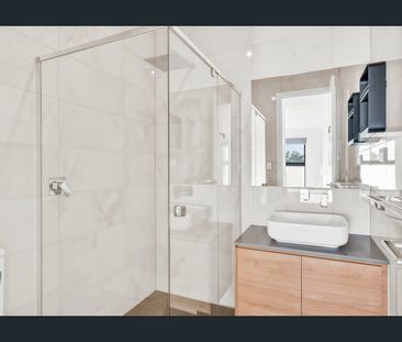 Stylish Townhouse in Great Location! - Photo 1