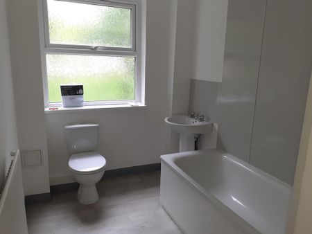 1 bedroom ground floor flat to rent - Photo 5
