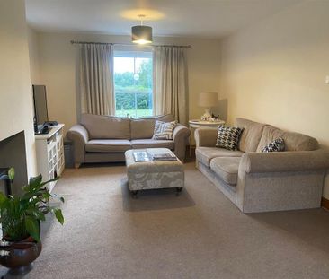 4 bedroom detached house to rent - Photo 2