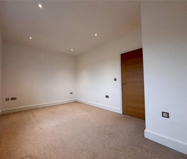 Bartley Way, Hook, Hampshire, RG27 - Photo 5