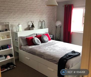 2 bedroom flat to rent - Photo 4