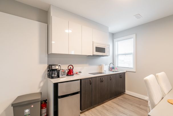 For Lease - 5757 Stanley Avenue Unit# Unit B, Niagara Falls, Ontario - Photo 1