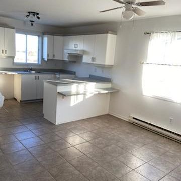 Logement à louer 5 1/2 : St-Lin, 622 du parc ( 1450$mois) - Photo 1