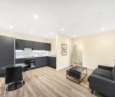 1 Bed Flat, Green Ferry Way, E17 - Photo 5
