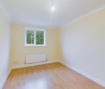 4 bedroom detached house to rent - Photo 1