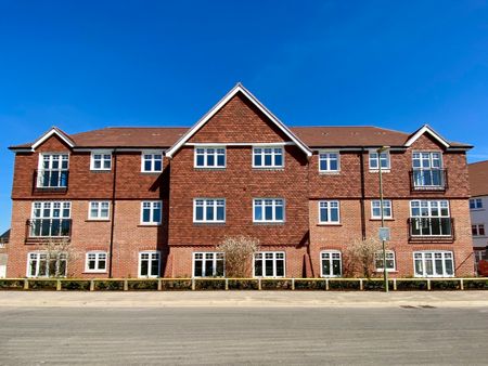 Emerald Avenue, Fleet, Hampshire, GU51 - Photo 5