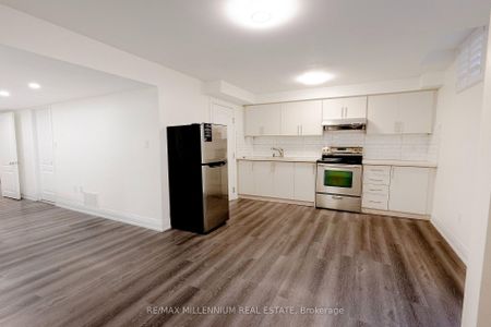 For Lease - 1 Bracknell Avenue, Markham, Ontario - Photo 2