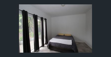 Cottage style home - Photo 4