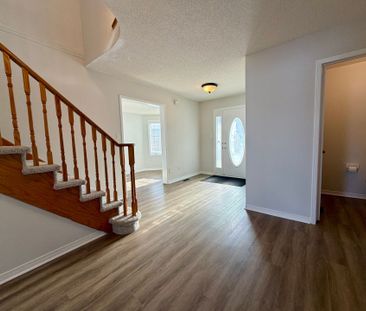 For Lease - 302 Livingstone Street Unit# UPPER, Barrie, Ontario - Photo 3