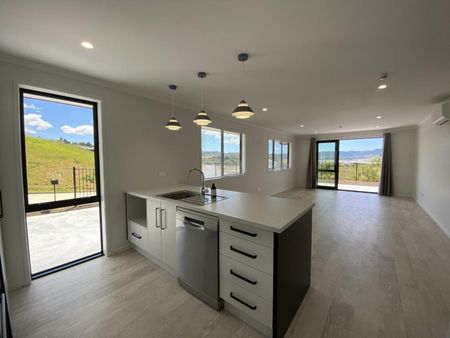 New build in Kotata Heights - Photo 2