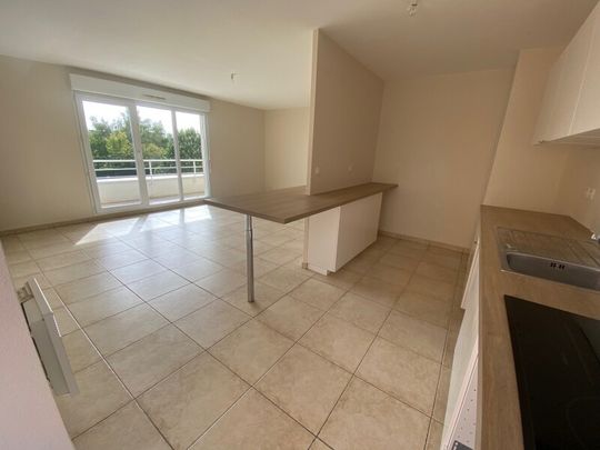 Location Appartement 3 Pièces 71 m² - Photo 1