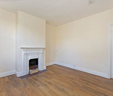 2 bedroom cottage to rent - Photo 3