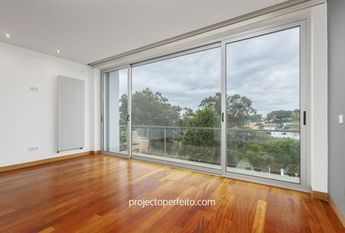 Moradia em Banda T3+1