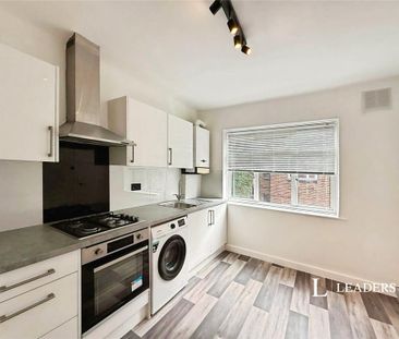 2 bedroom flat to rent - Photo 6