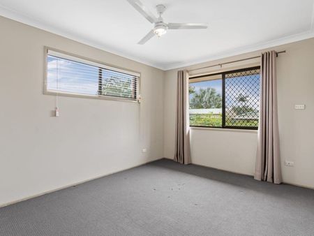 18 Willoughby Crescent, 4127, Springwood Qld - Photo 5