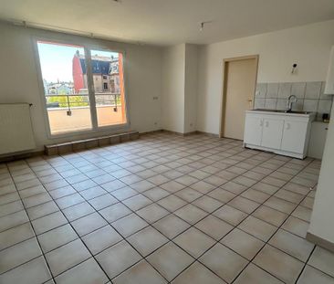 Location Appartement 3 pièces 59m² MULHOUSE 68100 - Photo 1