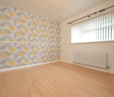 9 The Crescent, Carryduff, Belfast, BT8 8DW - Photo 4