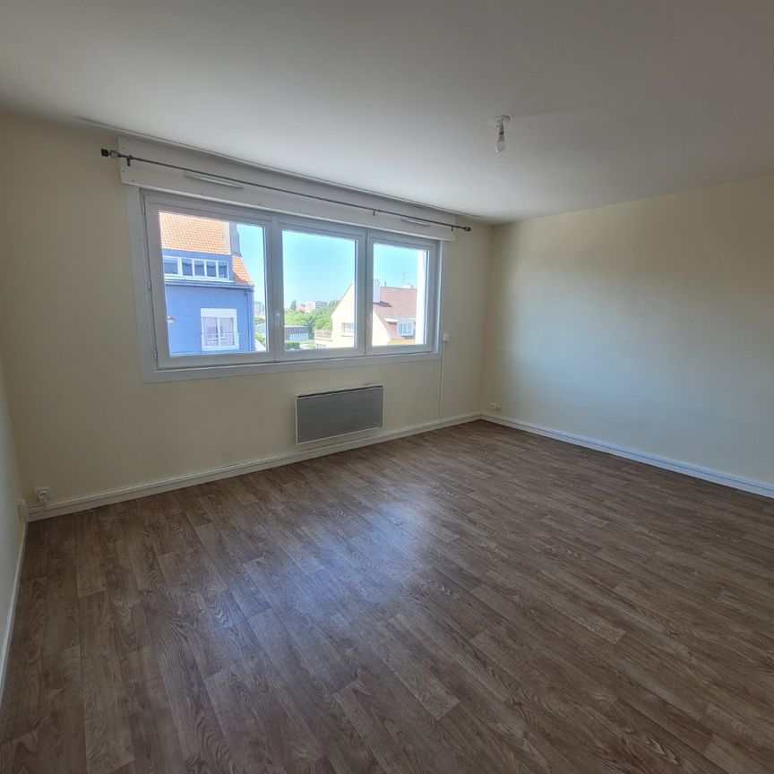 Location Appartement 2 pièces 48m² BOULOGNE SUR MER 62200 - Photo 1