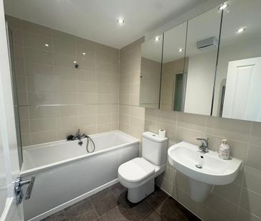 3 bedroom terraced house to rent - Photo 6