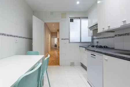 Calle de Ferraz, Madrid, Community of Madrid 28008 - Photo 2