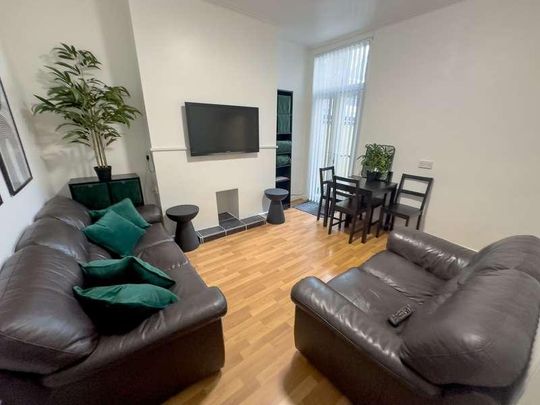 Albert Edward Road, L7 - Photo 1