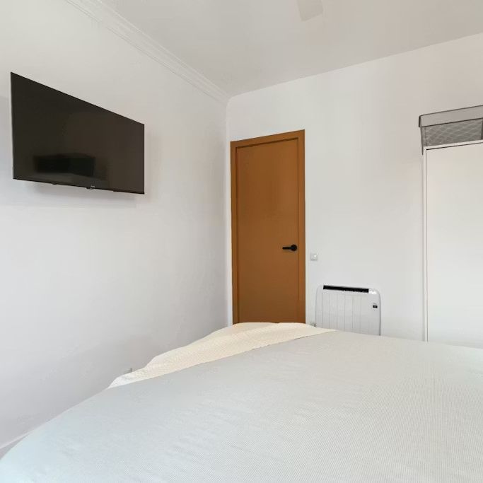 Carrer de Josep Estivill, Barcelona, Catalonia 08027 - Photo 1