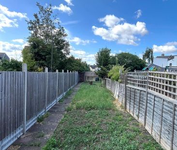 3 bedroom House To Let - Photo 3