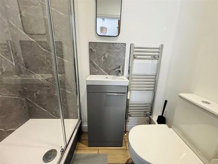 1 bedroom property to rent - Photo 3
