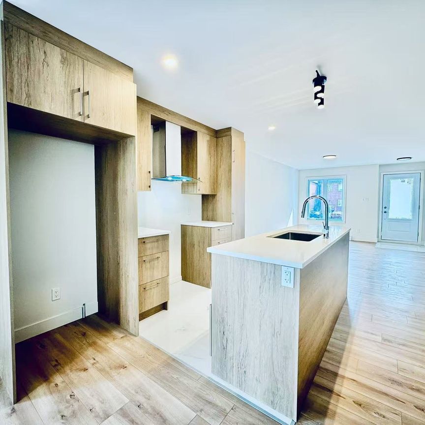 Appartement - 3145 Grand Boulevard - Photo 1