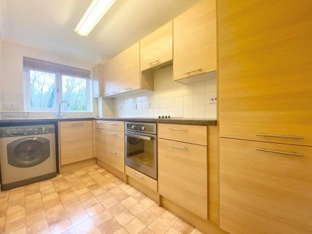 1 bedroom flat to rent - Photo 2