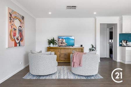 Expansive Family Living - Photo 5