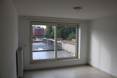 2-slaapkamerappartement in centrum Leopoldsburg te huur. - Photo 2