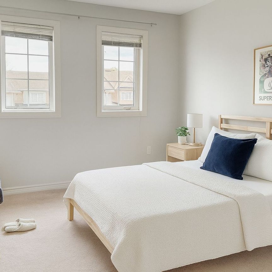 For Lease - 210 Kimono Crescent, Richmond Hill, Ontario - Photo 1