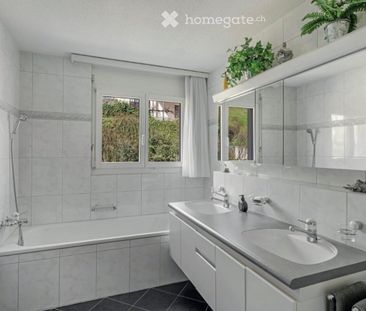 Grosszügiges 5.5-Zimmer-Einfamilienhaus an traumhafter Lage in Frei... - Photo 3