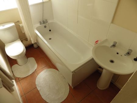 1 Bed Flat, Liverpool, L4 - Photo 4