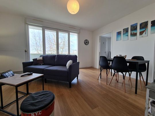 Location Appartement 5 pièces 83m² - Photo 1