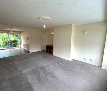 3 bedroom detached house to rent - Photo 2