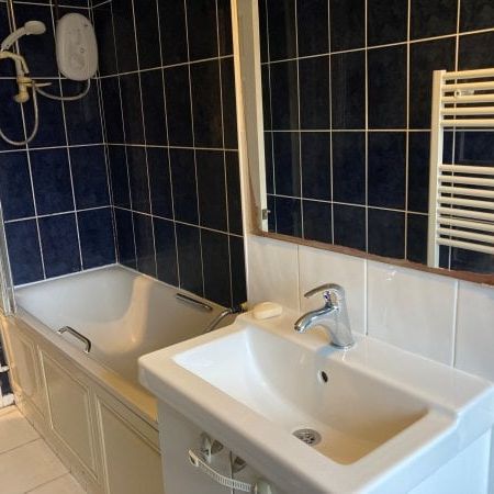 Portswood Road, Southampton - Photo 1