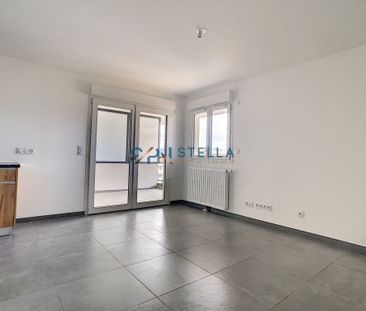 Vaste T1 – Dernier Etage – Carre De Bodiccione - Photo 1