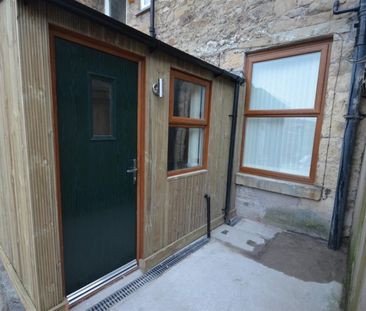 Blackburn Road, Hollins Grove, Darwen - Photo 2