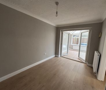 To Let 3 Bed House - Semi-Detached Archway, Mold £995 pcm - Photo 2