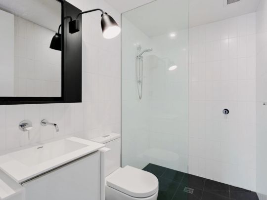 232/209 Bay Street, Brighton, Melbourne - Photo 1