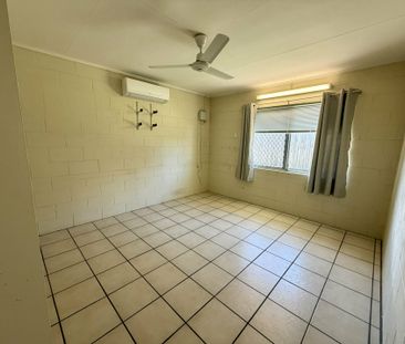 Convenient Duplex + Office - Photo 5