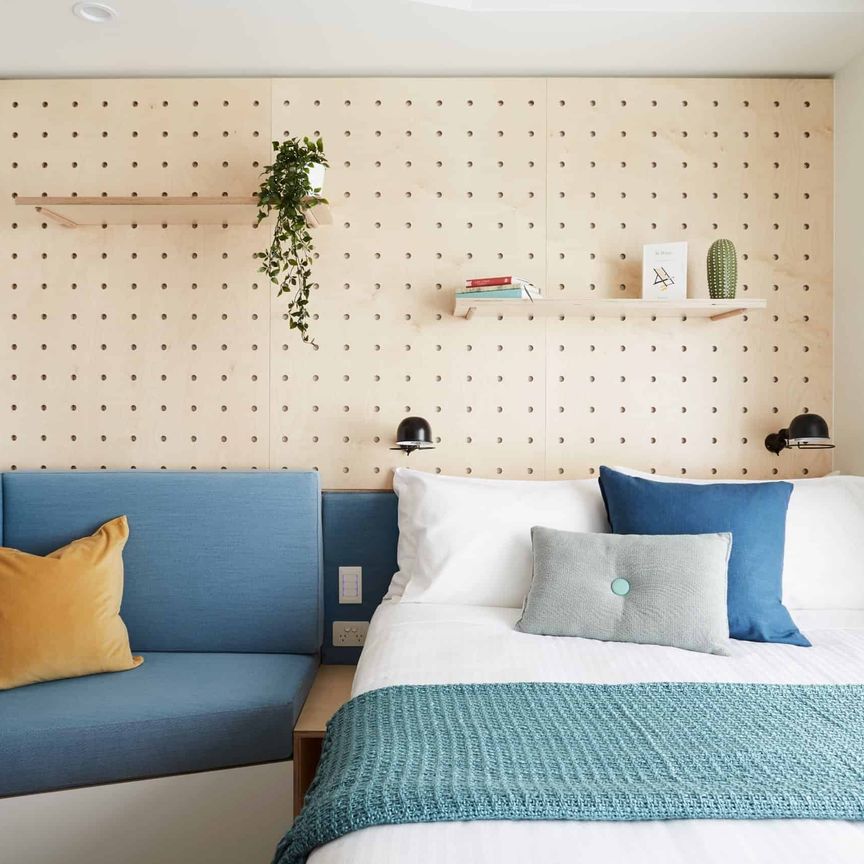 Signature Studio Suite - Photo 1