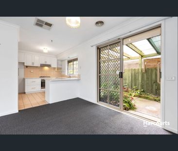 2/63 Solar Drive, Whittington, Vic 3219 - Photo 2