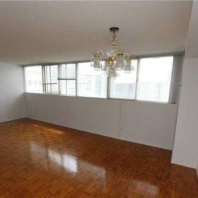 Gorgeous Large Unit Looking For A+++ Tenant - Photo 4