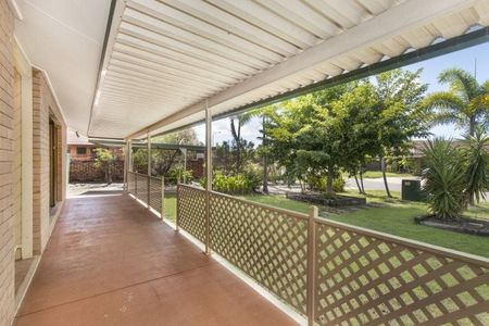 16 Begonia Court, Annandale - Photo 2