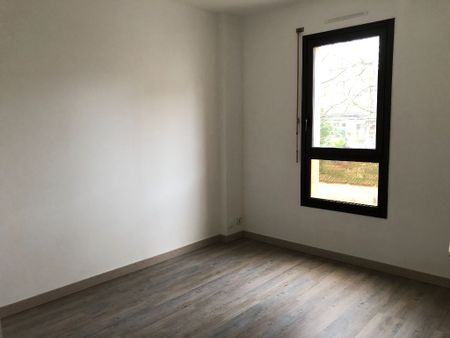 Location Appartement 2 pièces 43m² LAGNY SUR MARNE 77400 - Photo 2