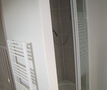 Location Appartement 2 pièces 29m² ORLEANS 45000 - Photo 2